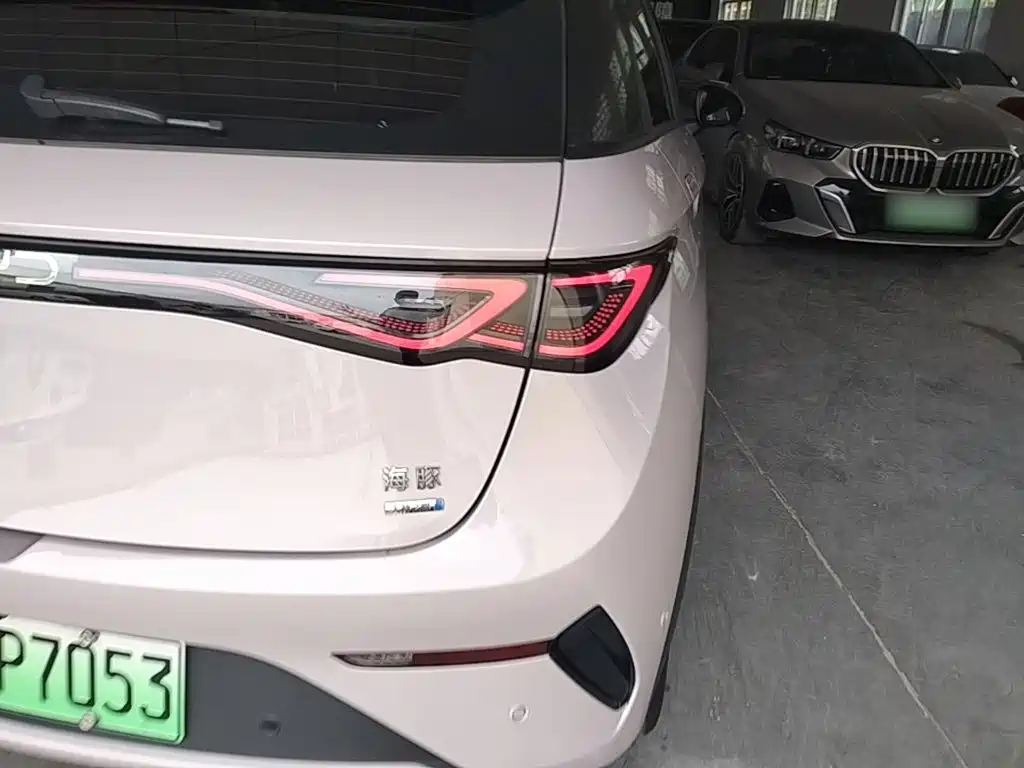 BYD Dolphin — миниатюра 8
