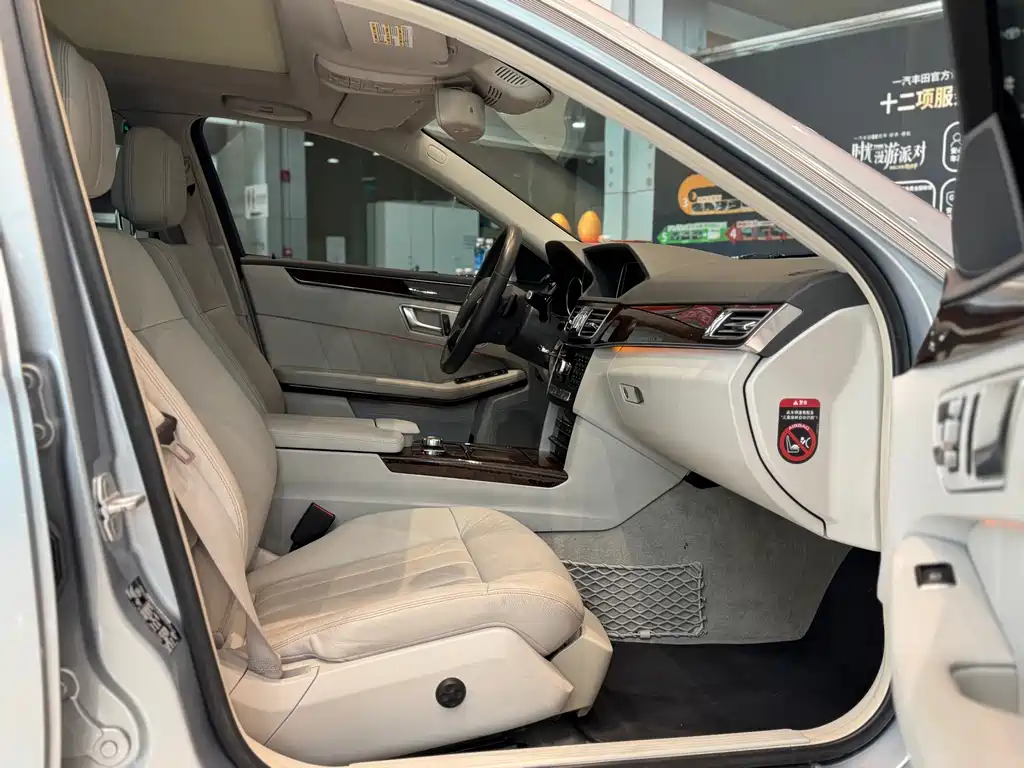 Mercedes-Benz E-Class — миниатюра 20