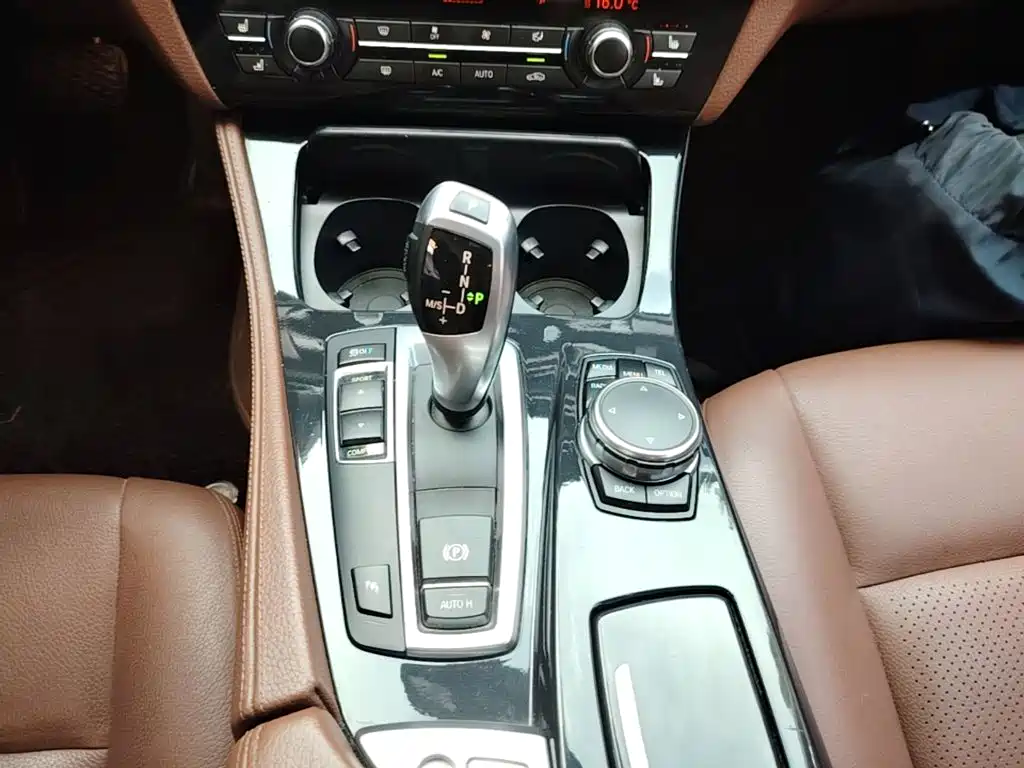 BMW 5 Series (Import) — миниатюра 14