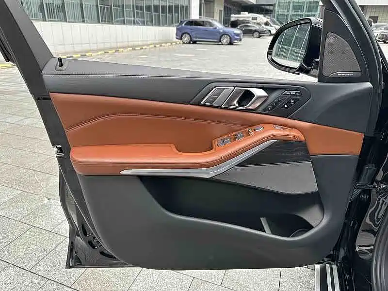BMW X7 — миниатюра 4