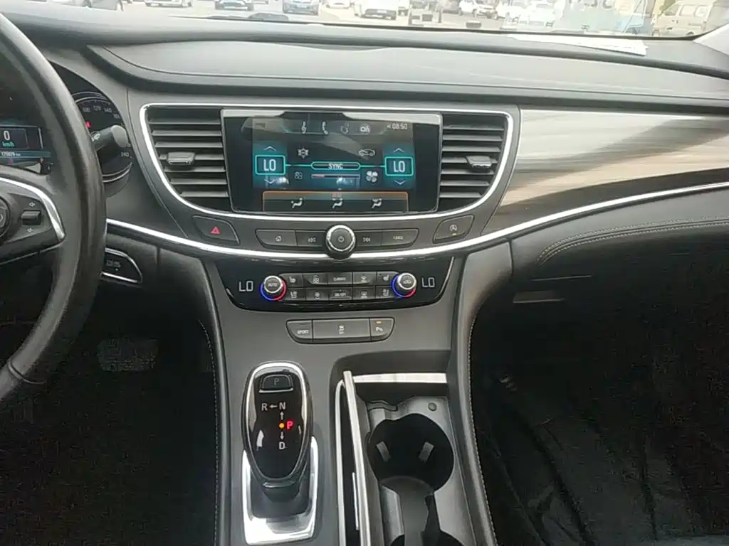 Buick LaCrosse — миниатюра 13