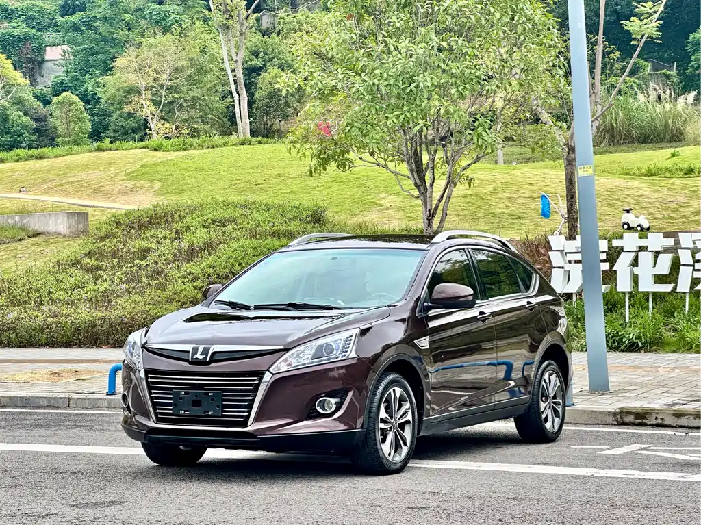 LUXGEN EXCELLENT 6 SUV