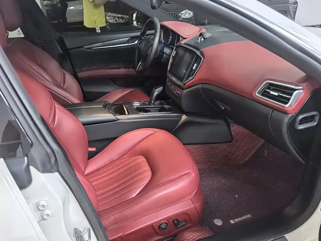 Maserati Ghibli — миниатюра 9