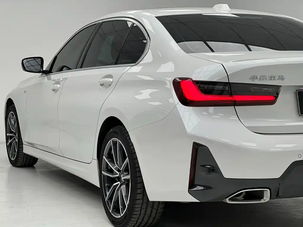 BMW 3 Series — миниатюра 8