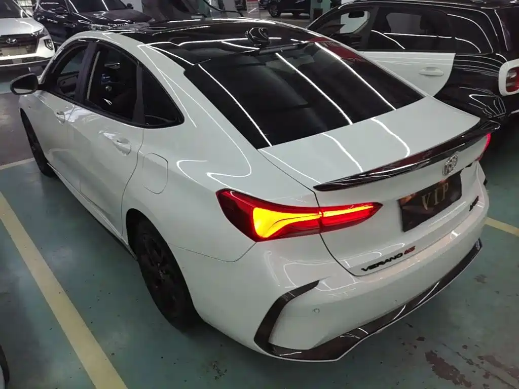 Buick Verano — миниатюра 5