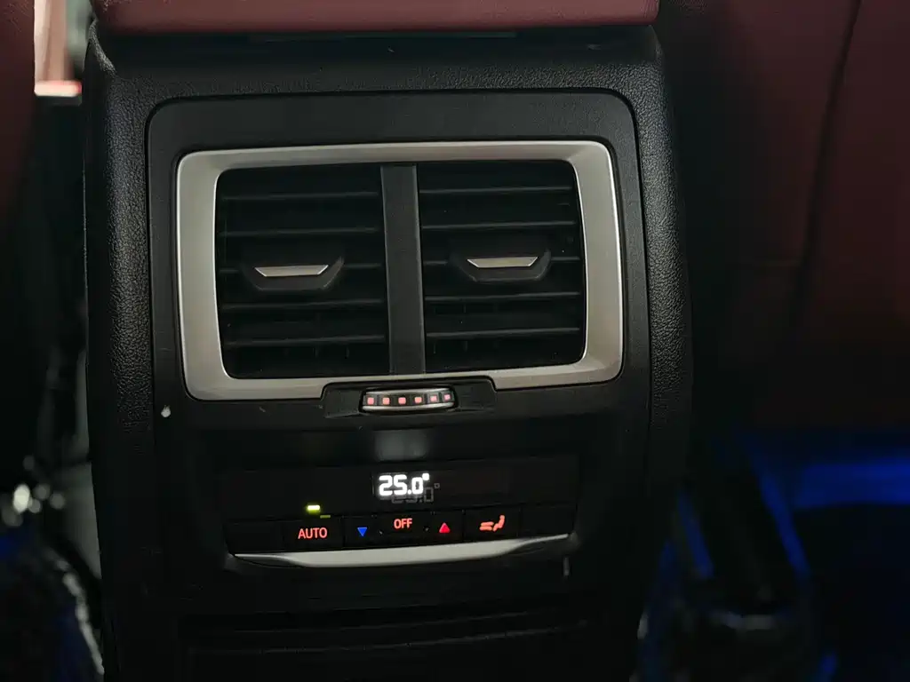 BMW X3 — миниатюра 15