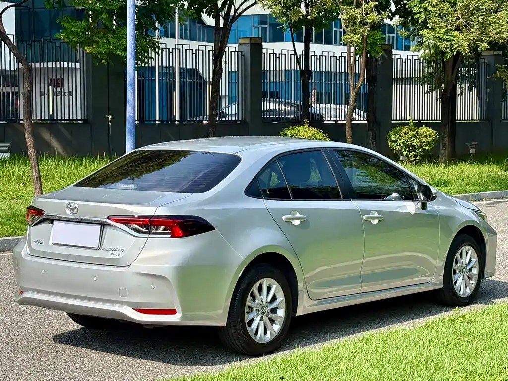 Toyota Corolla — миниатюра 6