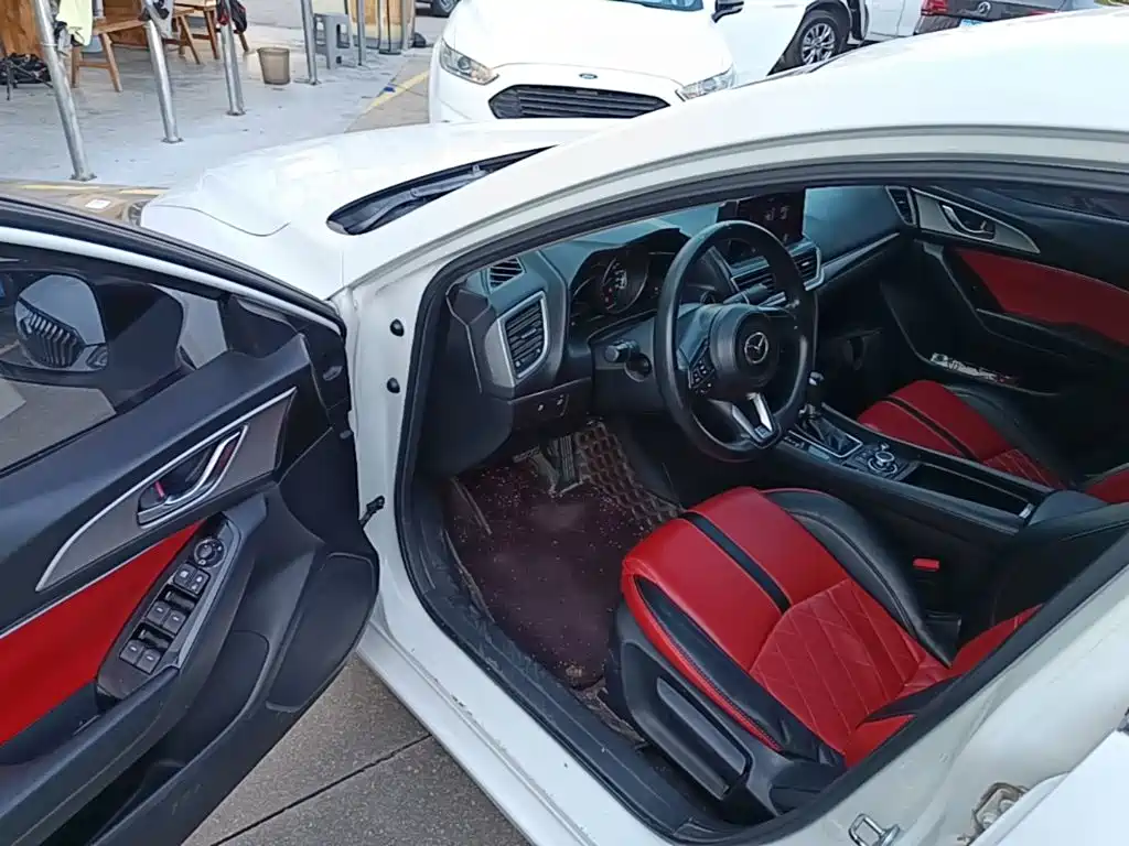 Mazda 3 Axela — миниатюра 16