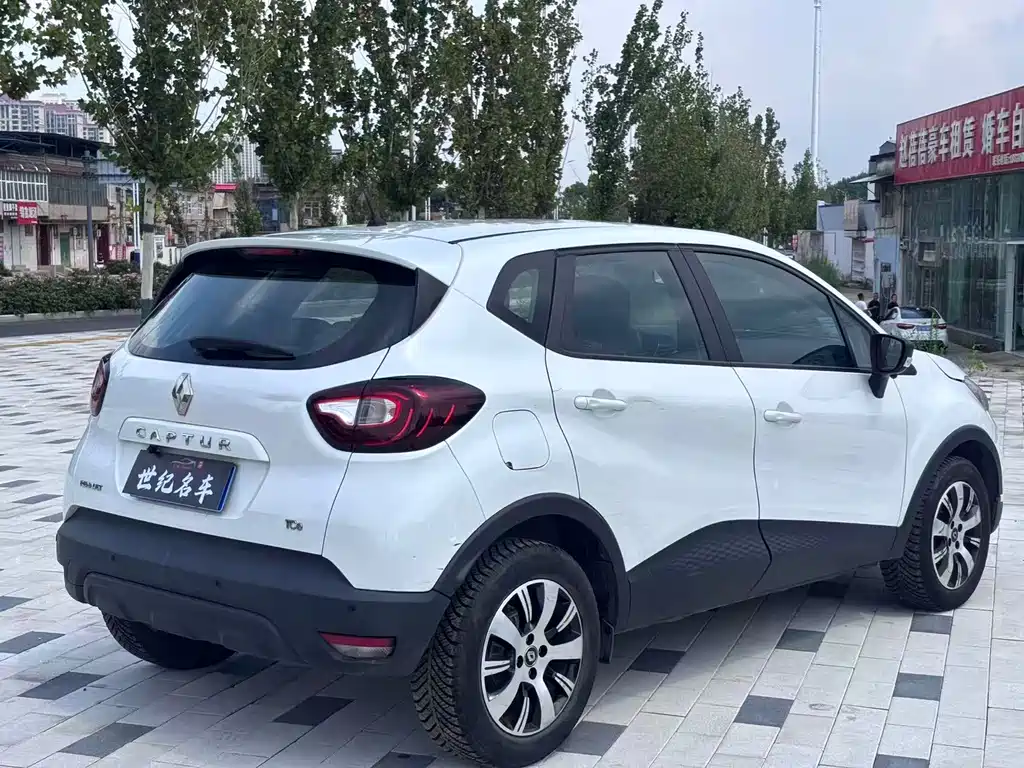 Renault Captur — миниатюра 7