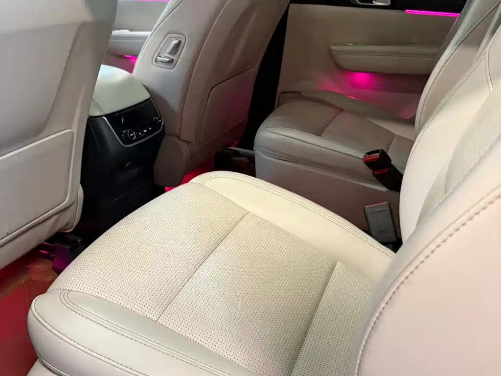 Li Auto Li ONE — миниатюра 8