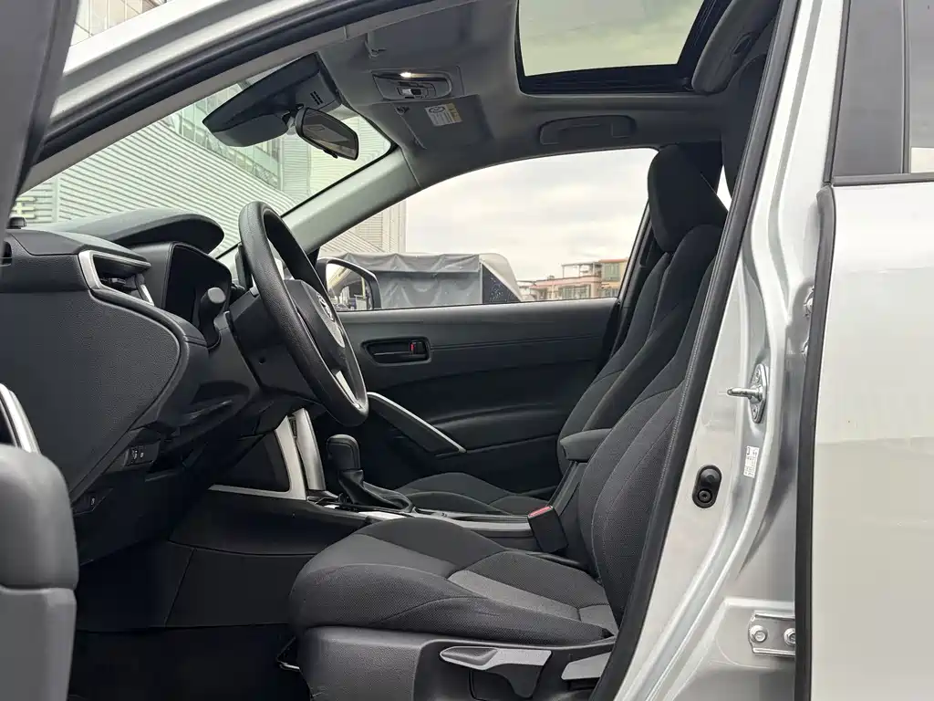 Toyota Frontlander — миниатюра 8