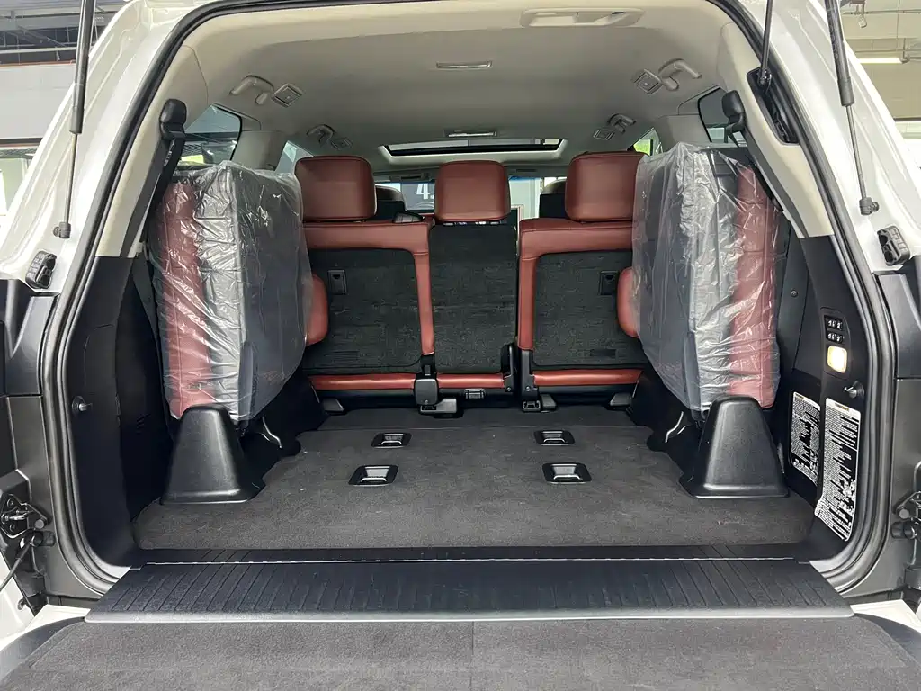 Lexus LX 2019 570