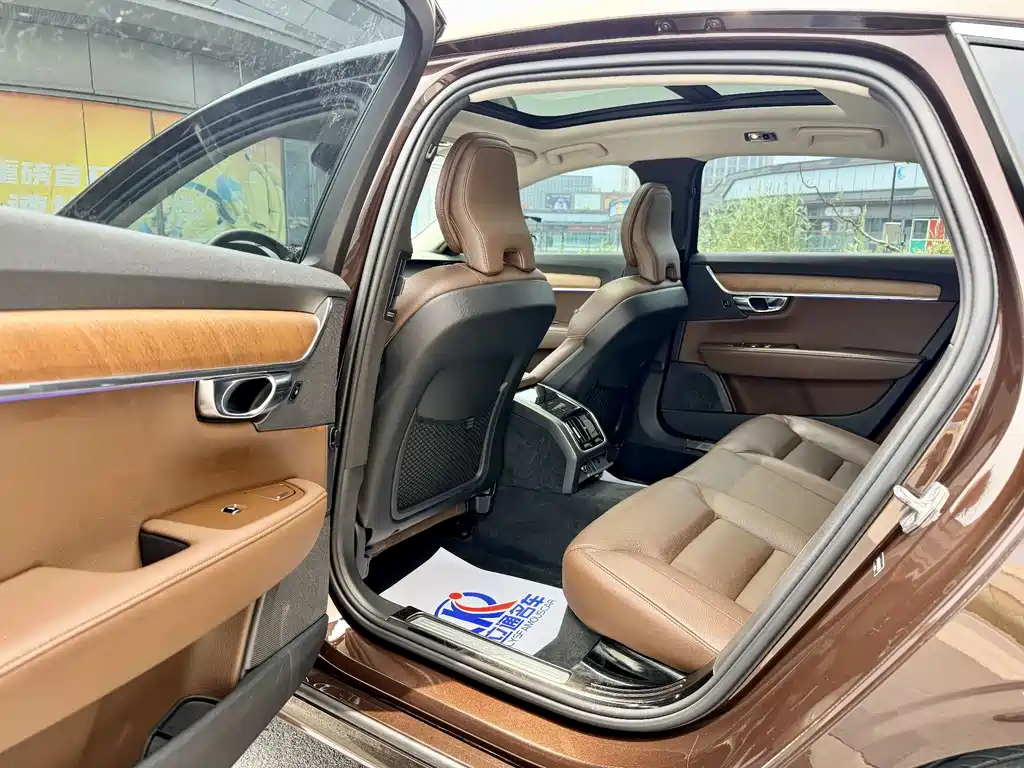 Volvo S90 2019 T5