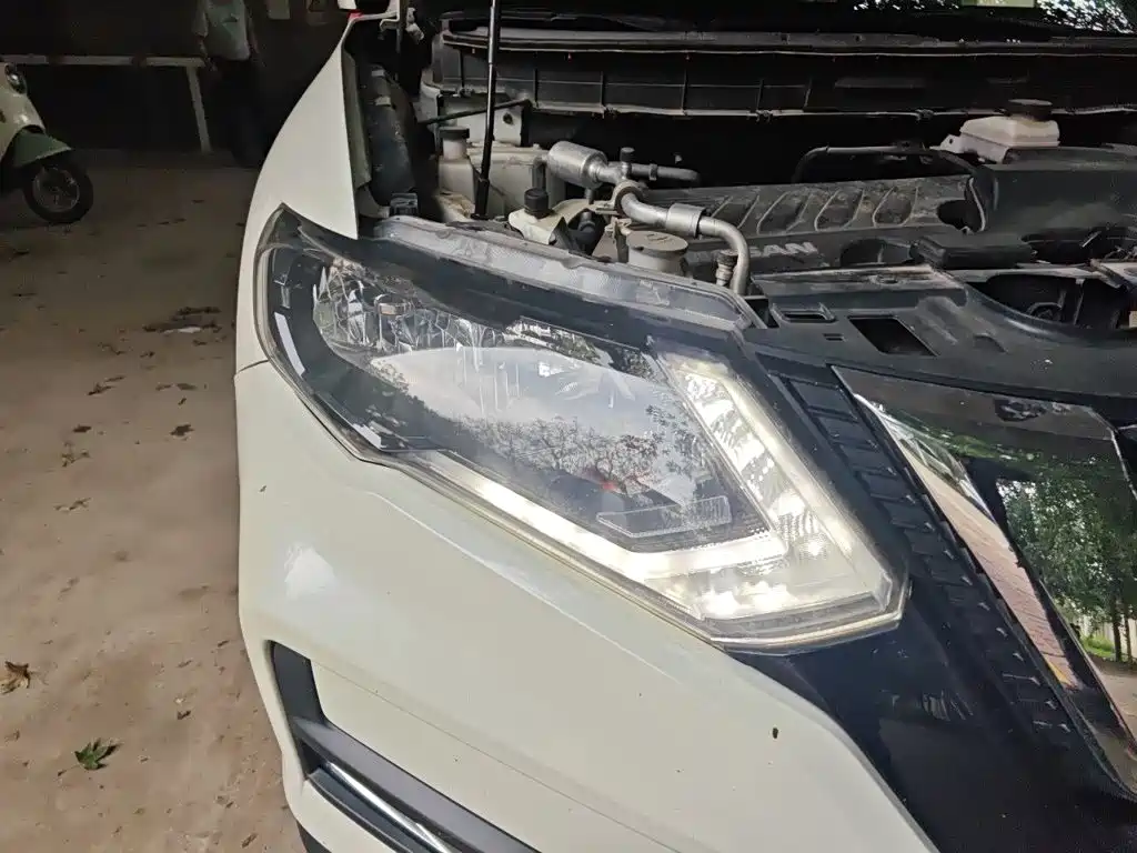 Nissan X-Trail — миниатюра 7