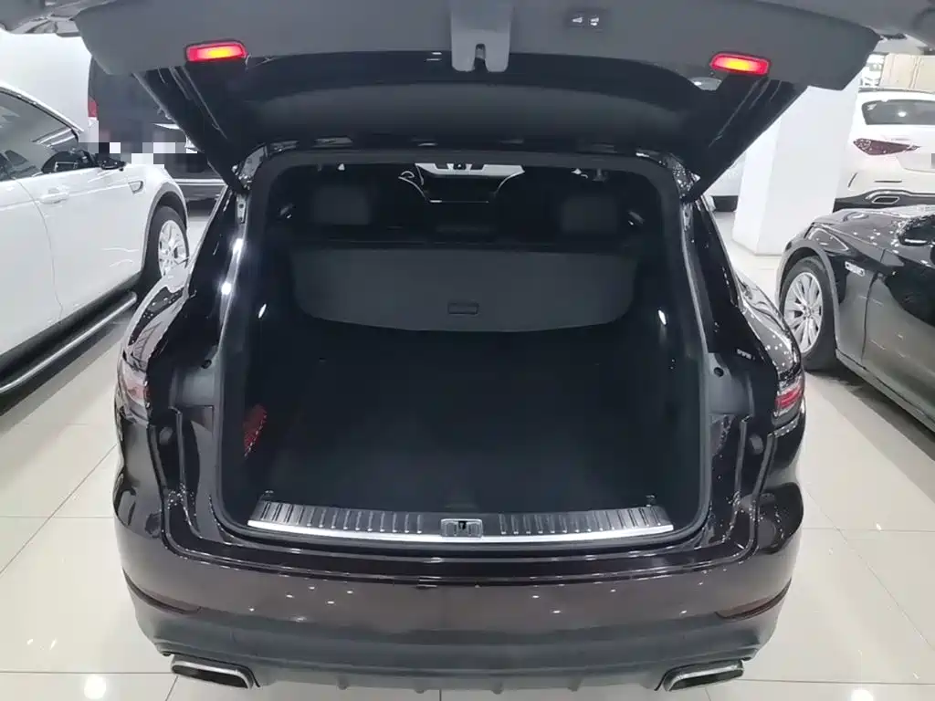 Porsche Cayenne — миниатюра 19