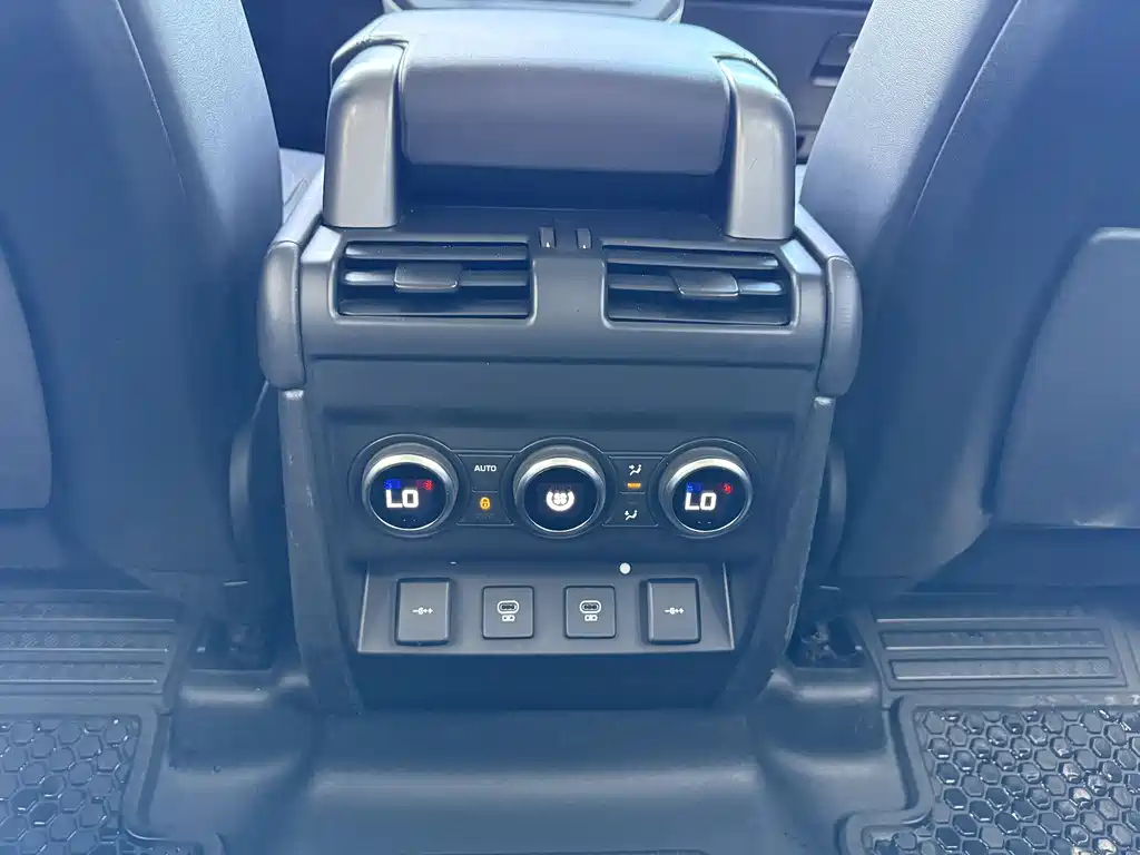 Land Rover Land Rover Defender 2021 110 P400