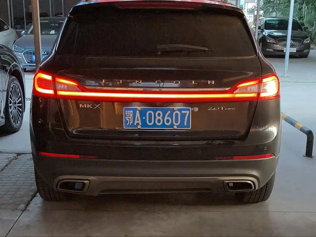 Lincoln MKX — миниатюра 6