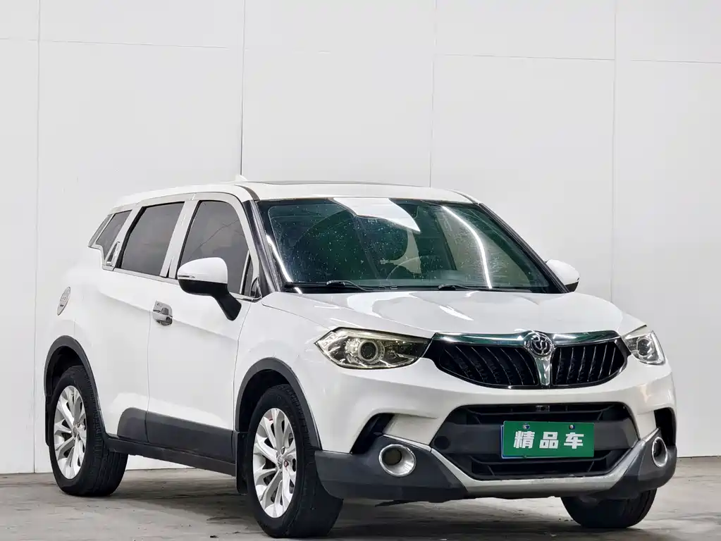 Brilliance V3 2015 1.5L MT