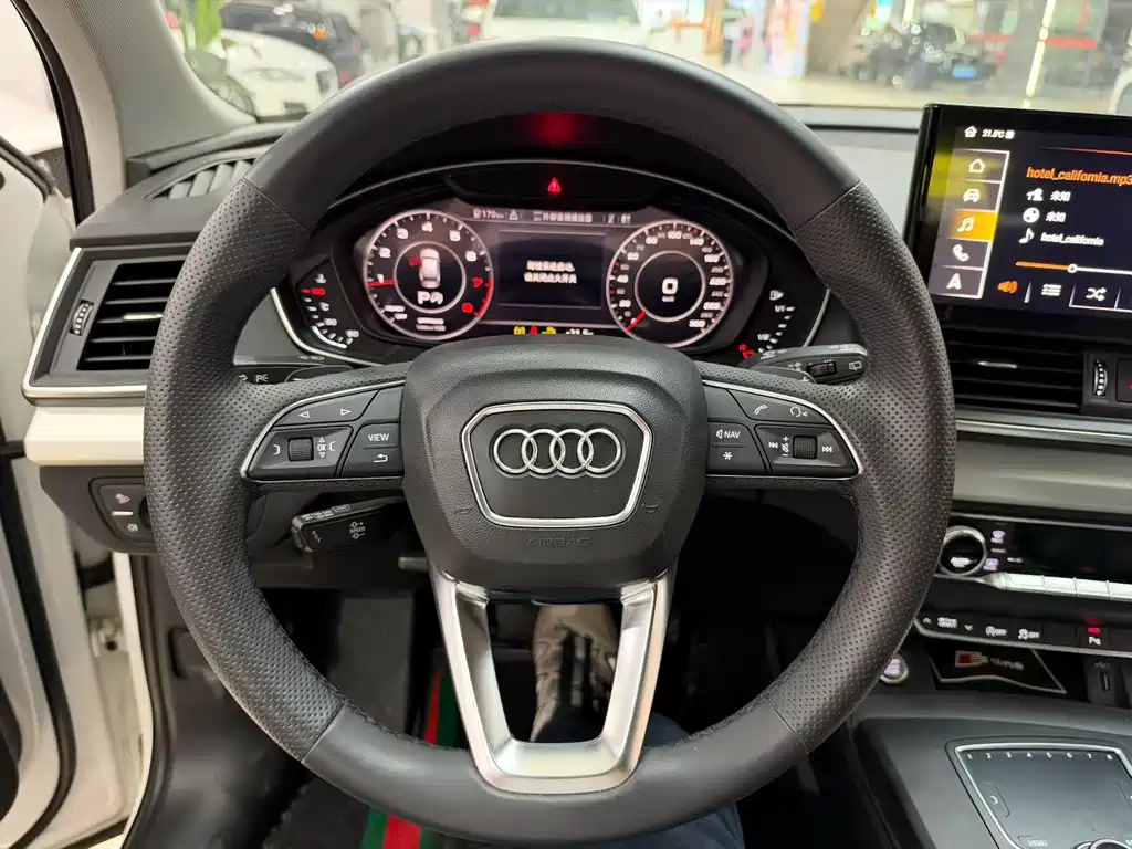 Audi Q5L — миниатюра 6