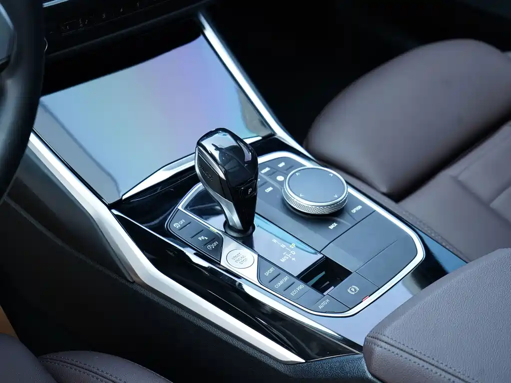 BMW 3 Series — миниатюра 7