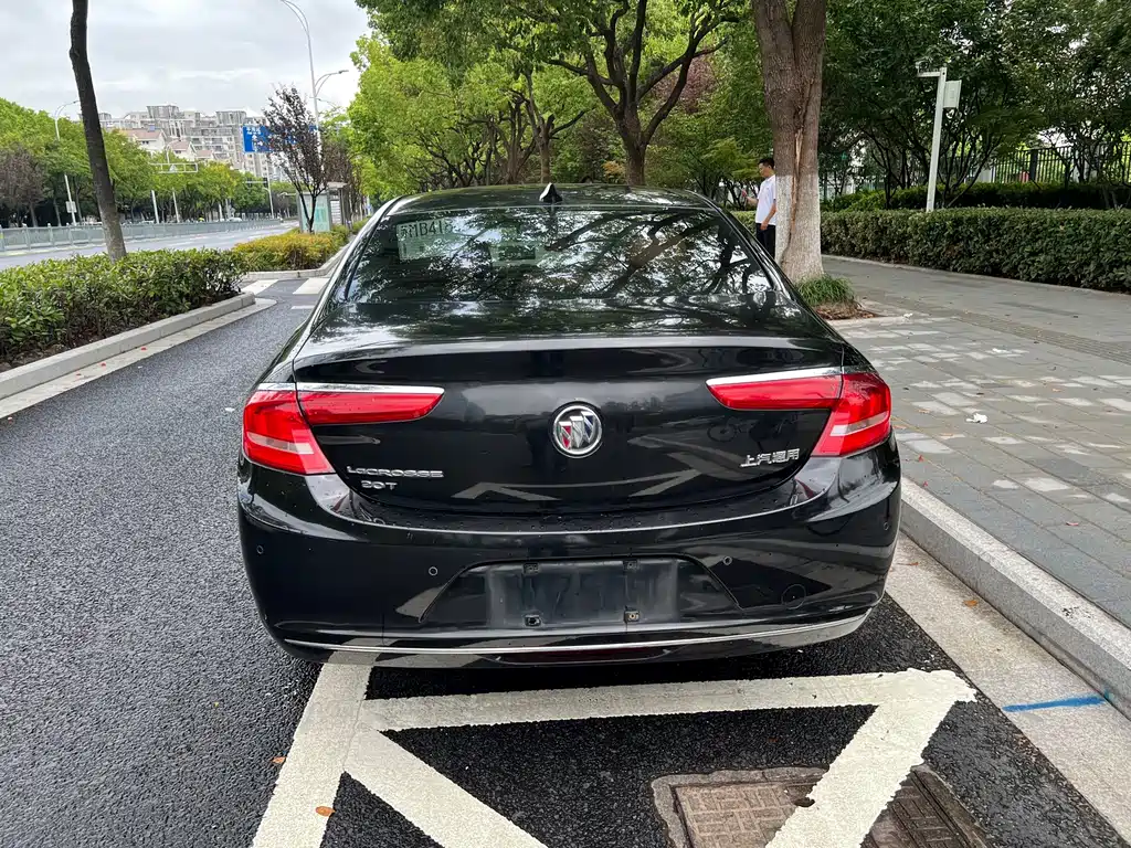 Buick LaCrosse — миниатюра 6