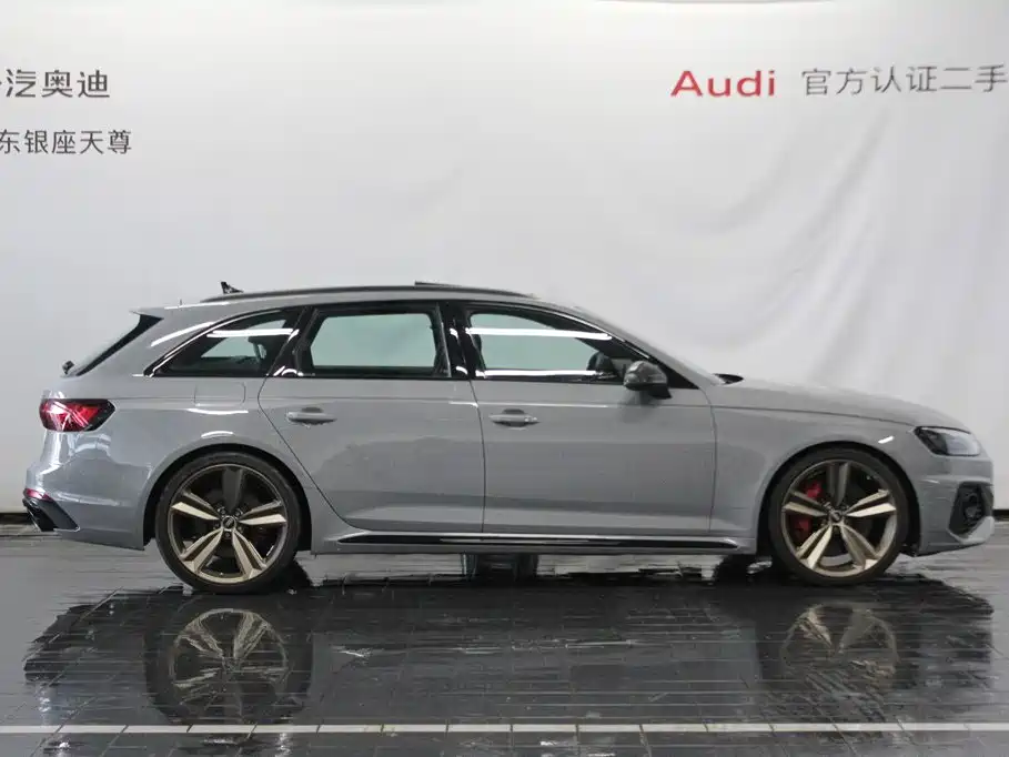 Audi RS 4 — миниатюра 4