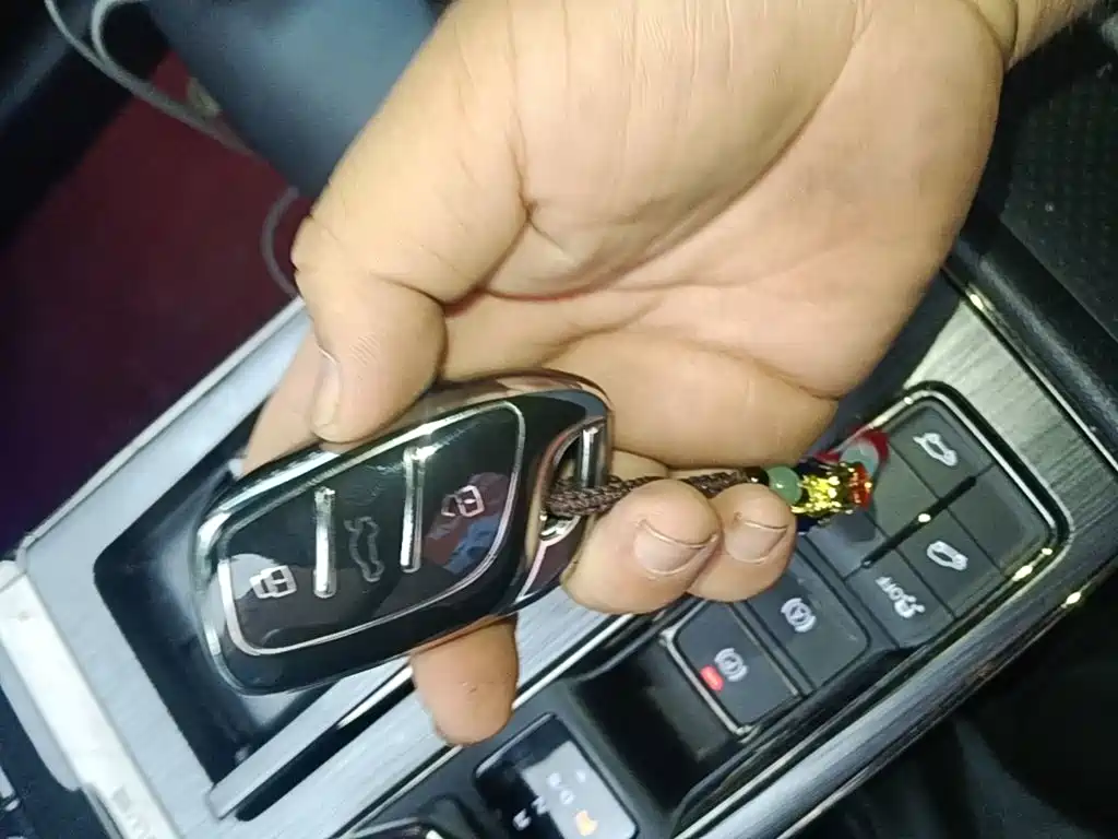 Roewe RX5 — миниатюра 9