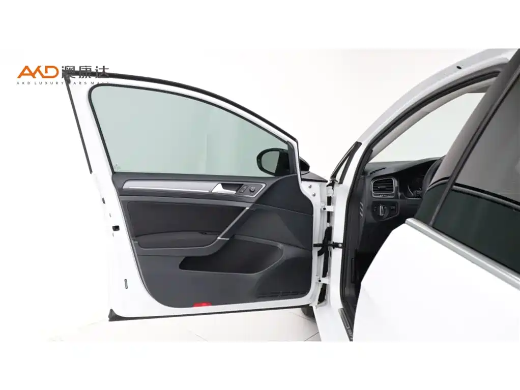 Volkswagen Golf — миниатюра 10