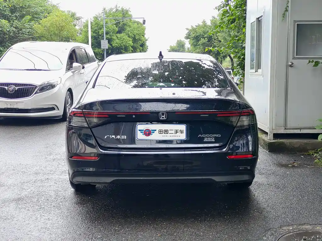 Honda Accord — миниатюра 5