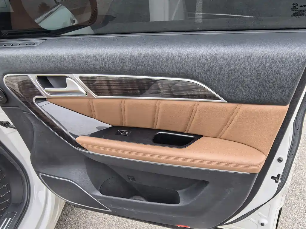 Haval H6 Coupe — миниатюра 17