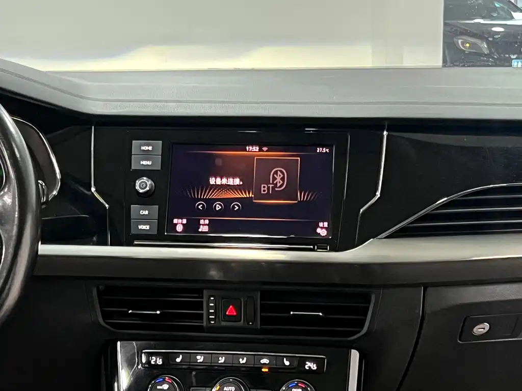 Volkswagen Passat — миниатюра 10