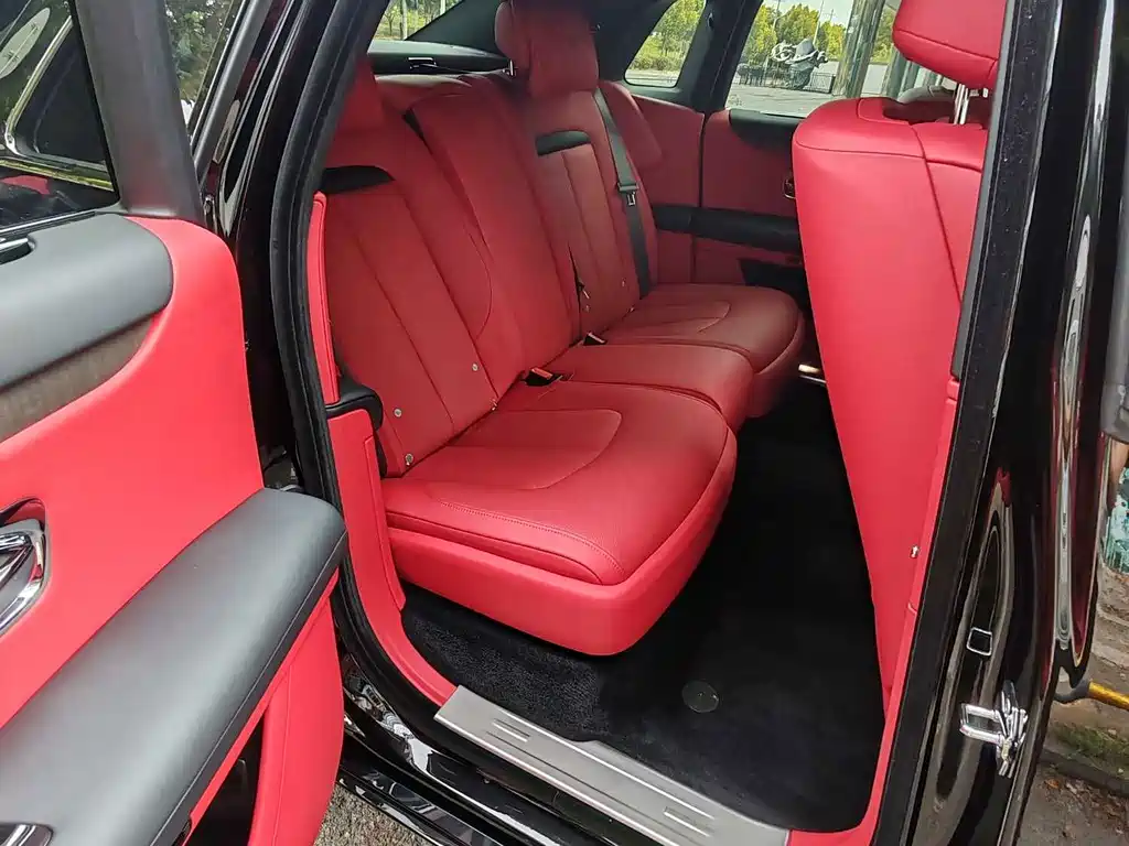 Rolls-Royce Ghost — миниатюра 10