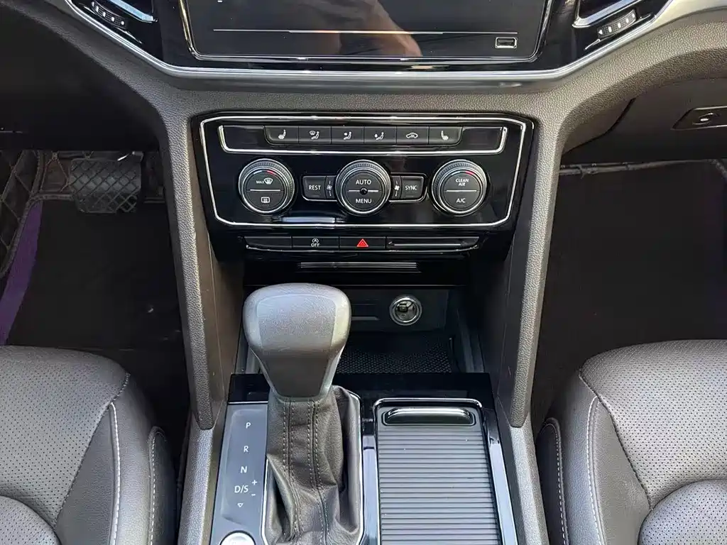 Volkswagen Teramont — миниатюра 23
