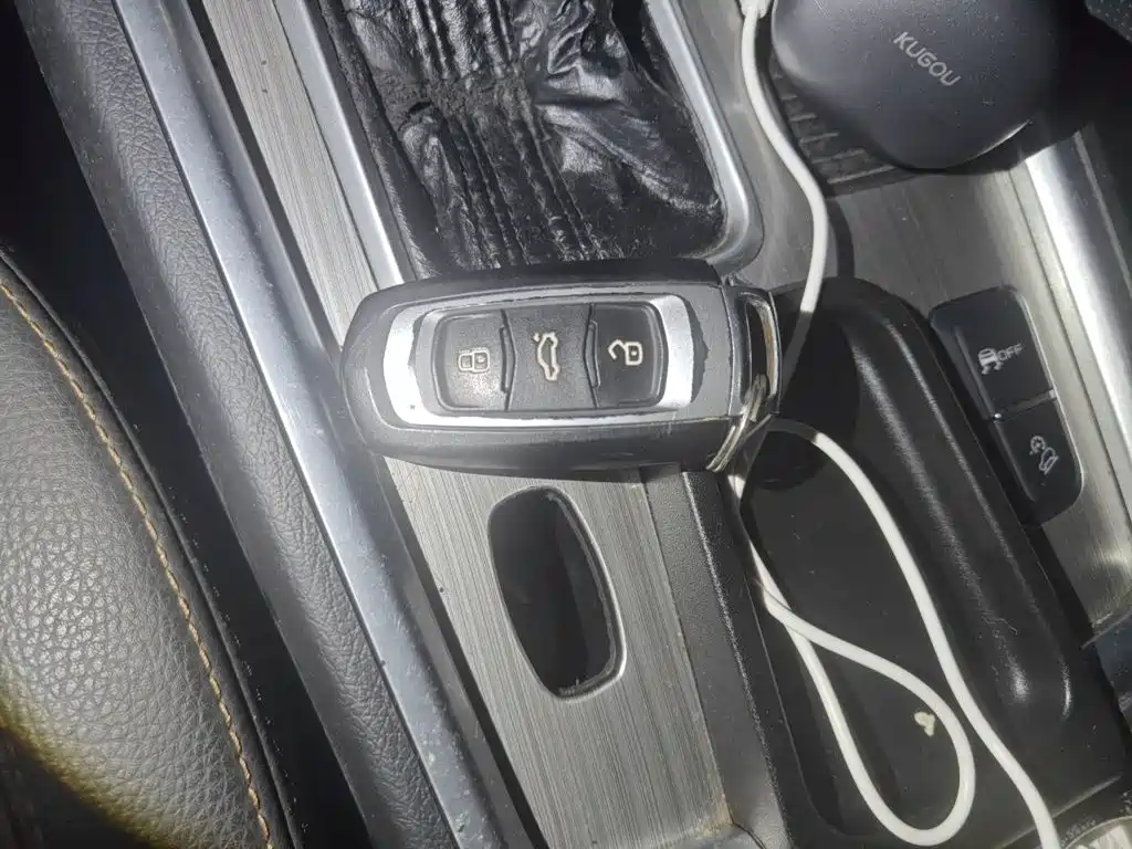 Geely Vision X6 — миниатюра 9