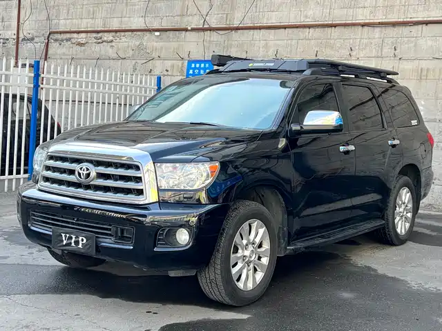 Toyota Sequoia