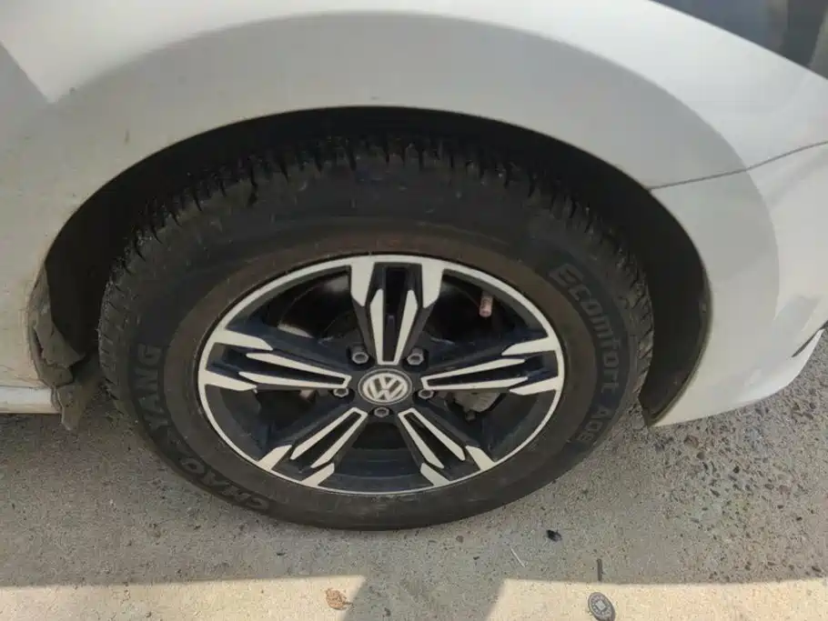 Volkswagen Polo — миниатюра 6