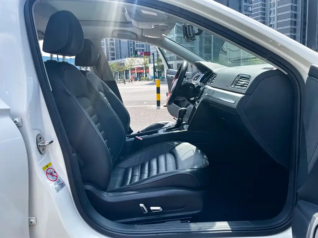 Volkswagen Lamando — миниатюра 8