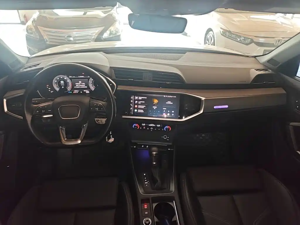Audi Q3 — миниатюра 10