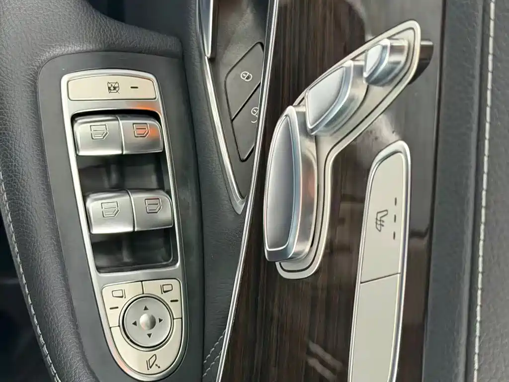 Mercedes-Benz GLC — миниатюра 6