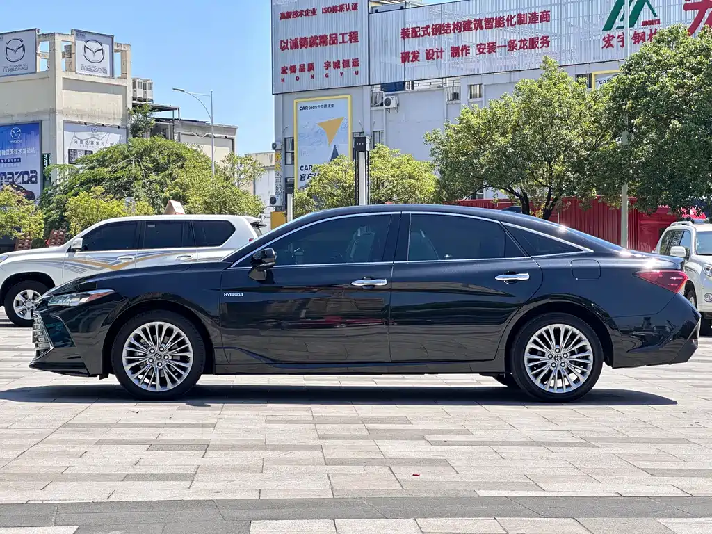 Toyota Avalon — миниатюра 6