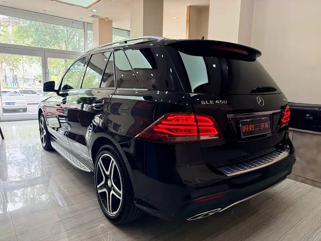 Mercedes-Benz GLE (Import) — миниатюра 4