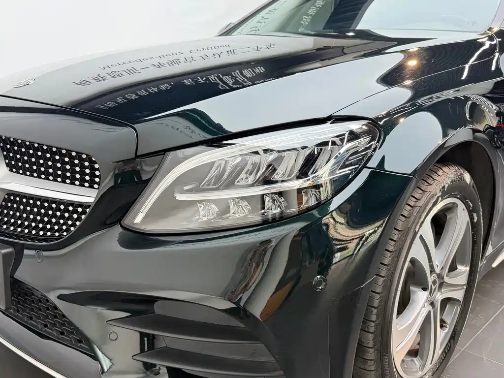 Mercedes-Benz C-Class — миниатюра 8