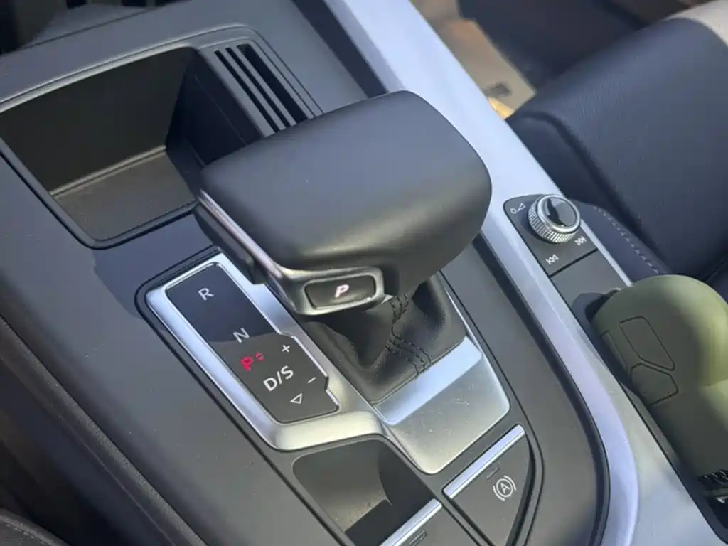 Audi A4L — миниатюра 15