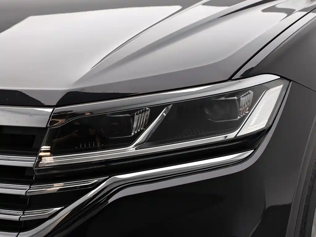 Volkswagen Touareg — миниатюра 17