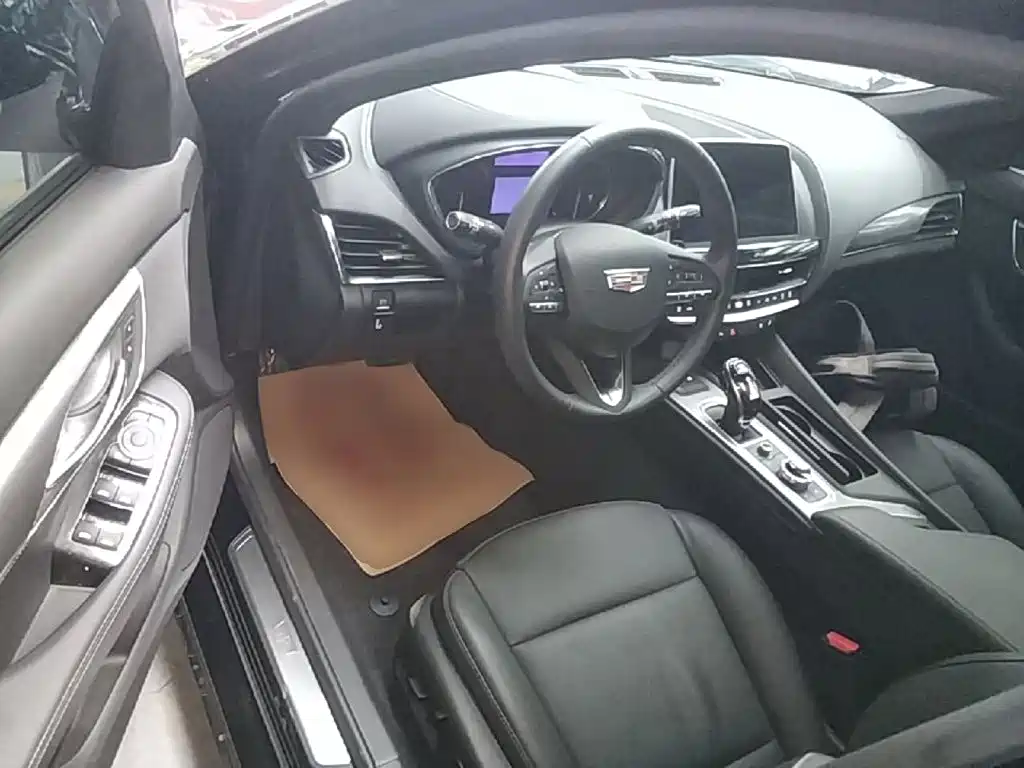 Cadillac CT5 — миниатюра 16
