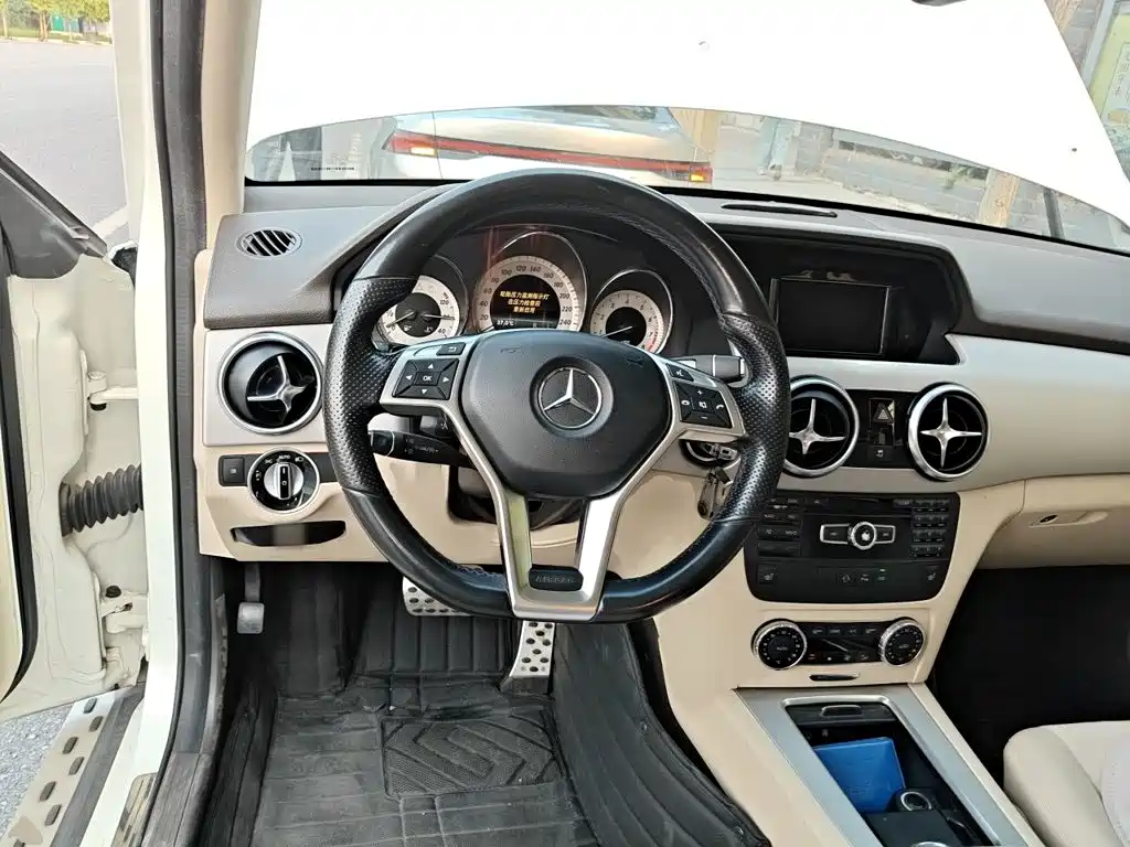 Mercedes-Benz GLK-Class — миниатюра 3