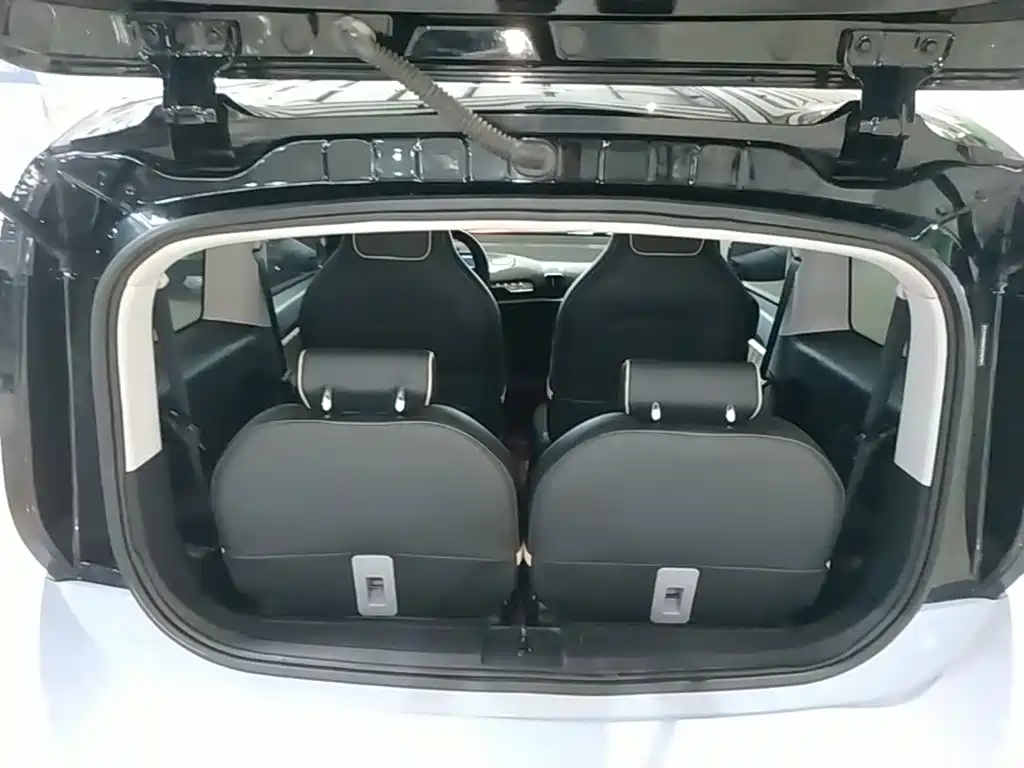 Baojun KiWi EV — миниатюра 19