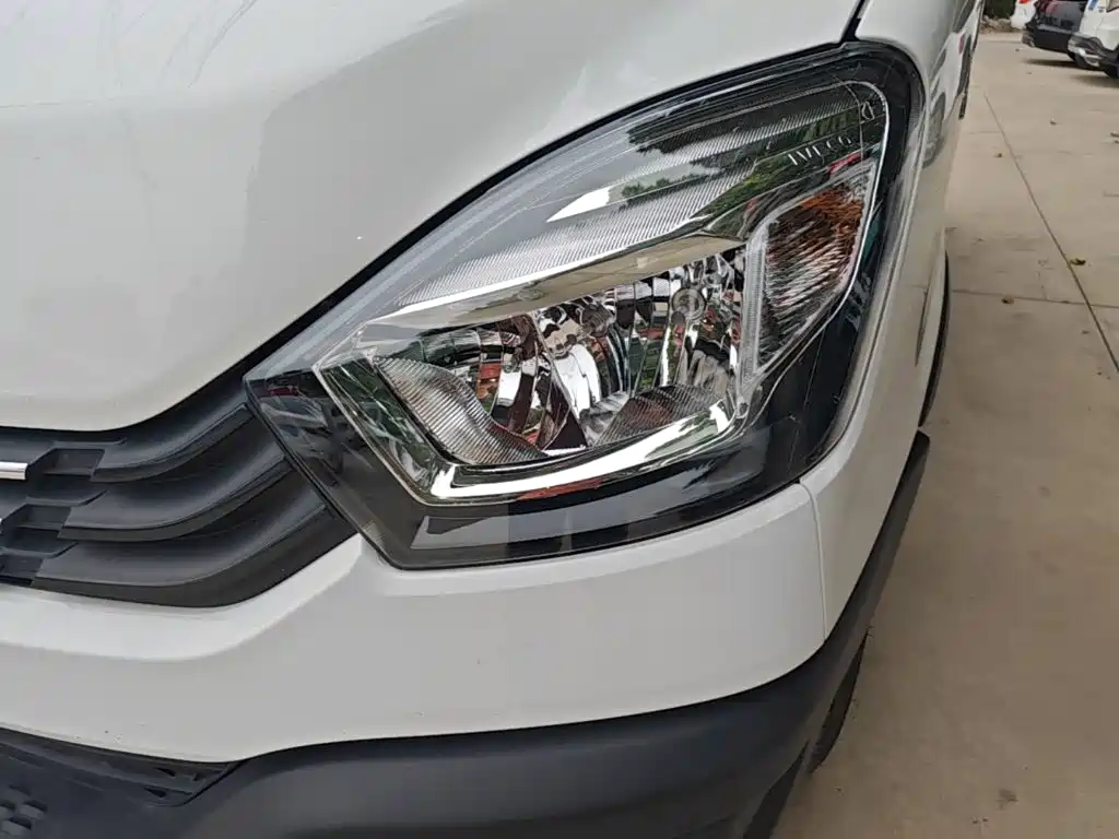 IVECO Ousheng — миниатюра 24