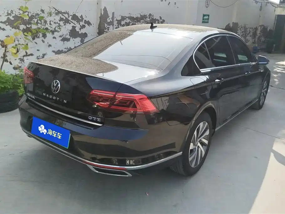 VOLKSWAGEN MAGOTAN GTE PLUG IN HYBRID