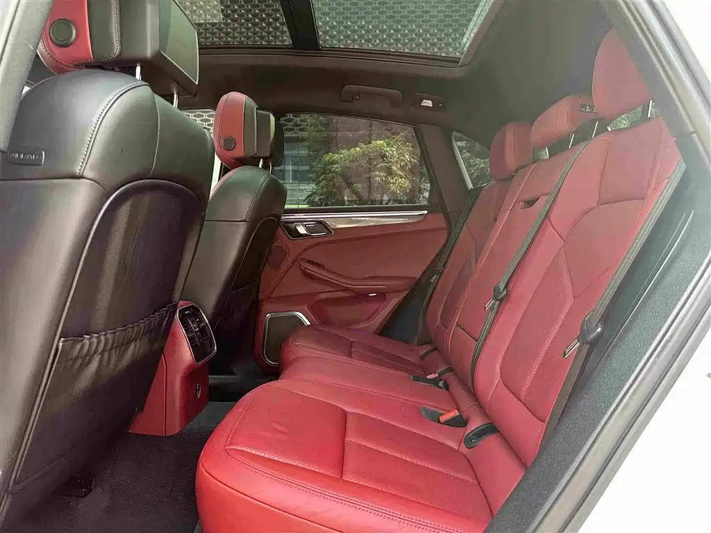 Porsche Macan — миниатюра 18